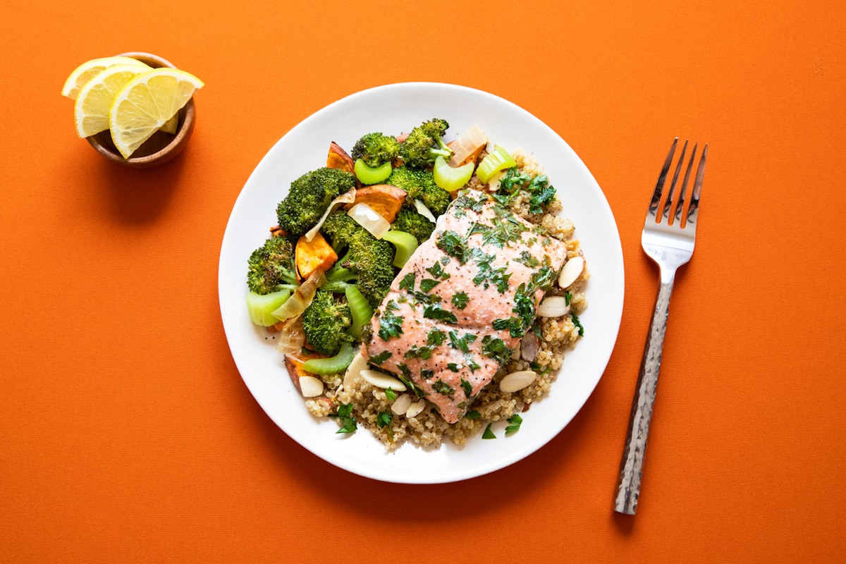 Pasta integrale con verdure stagionali
